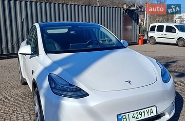 Tesla Model Y  2022