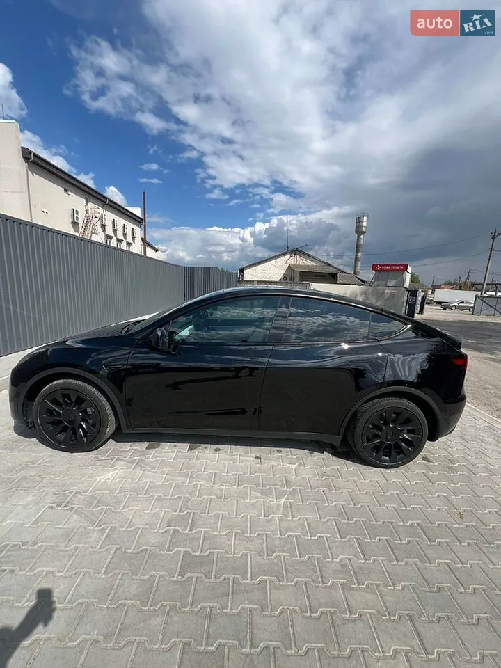 2021 Tesla Model Y - мініатюра 3