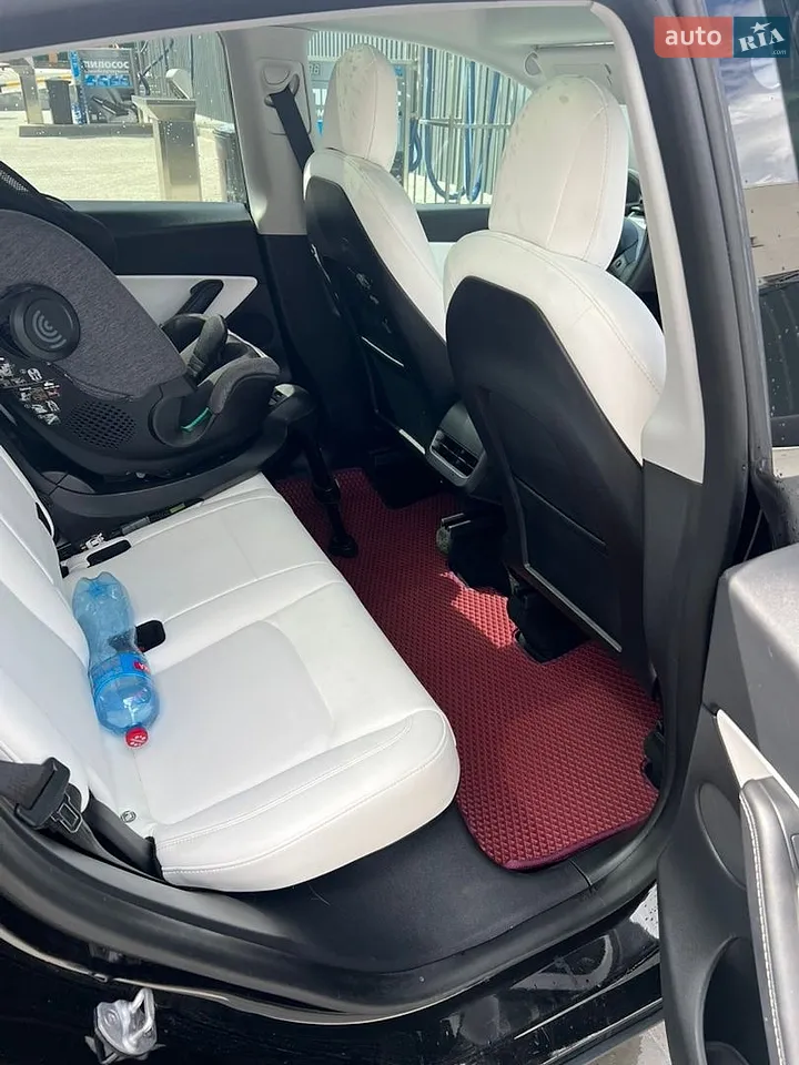 2021 Tesla Model Y - мініатюра 5