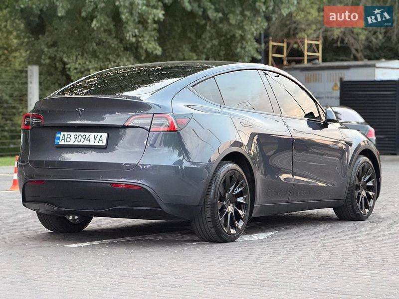 Внедорожник / Кроссовер Tesla Model Y 2020 в Киеве