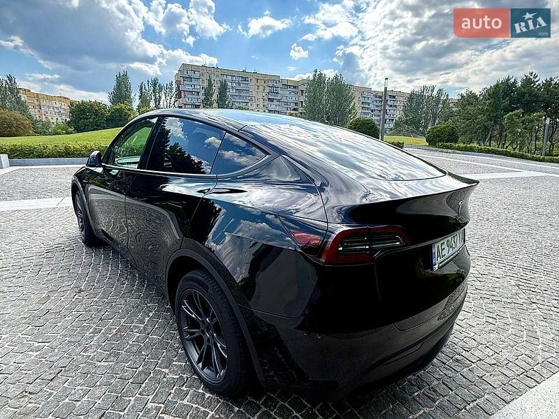 Внедорожник / Кроссовер Tesla Model Y 2024 в Днепре