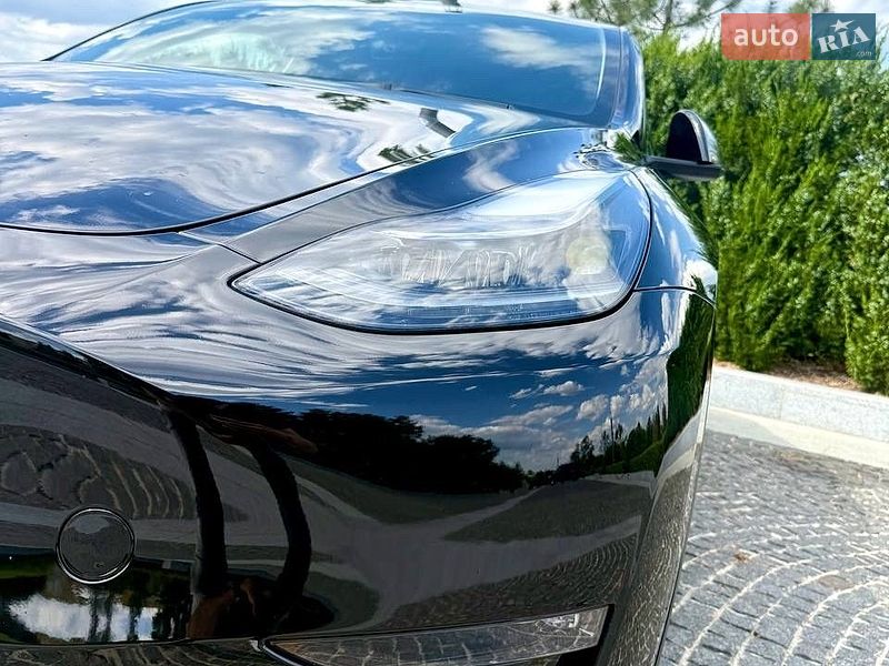 Внедорожник / Кроссовер Tesla Model Y 2024 в Днепре