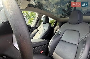 Внедорожник / Кроссовер Tesla Model Y 2024 в Днепре