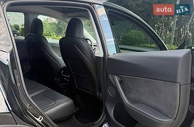 Внедорожник / Кроссовер Tesla Model Y 2024 в Днепре