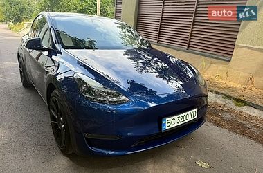 Внедорожник / Кроссовер Tesla Model Y 2021 в Львове