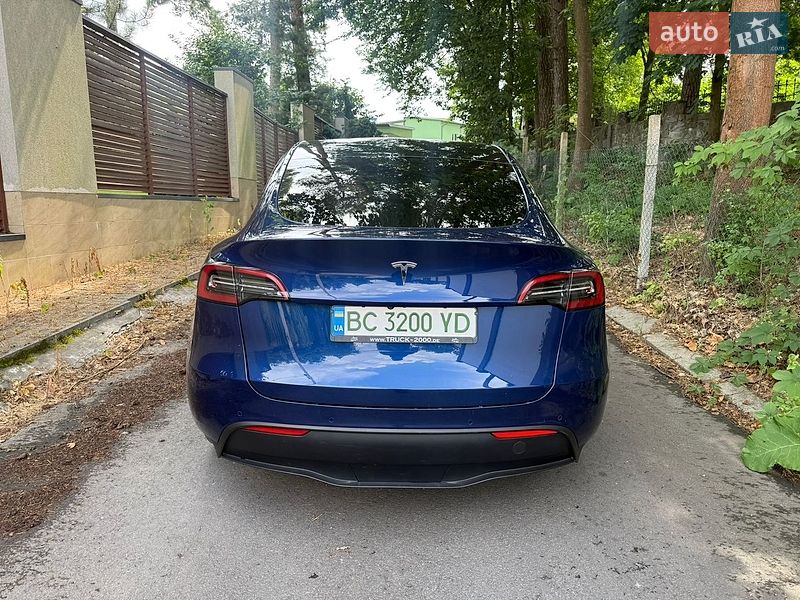 Внедорожник / Кроссовер Tesla Model Y 2021 в Львове