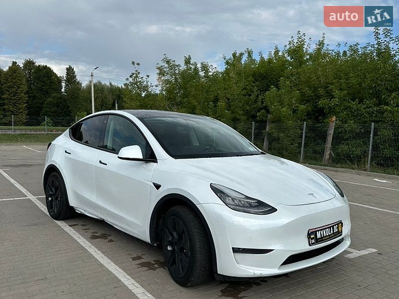Tesla Model Y 2020
