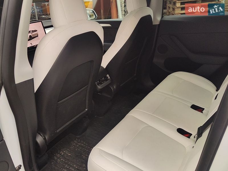 Внедорожник / Кроссовер Tesla Model Y 2022 в Кривом Роге