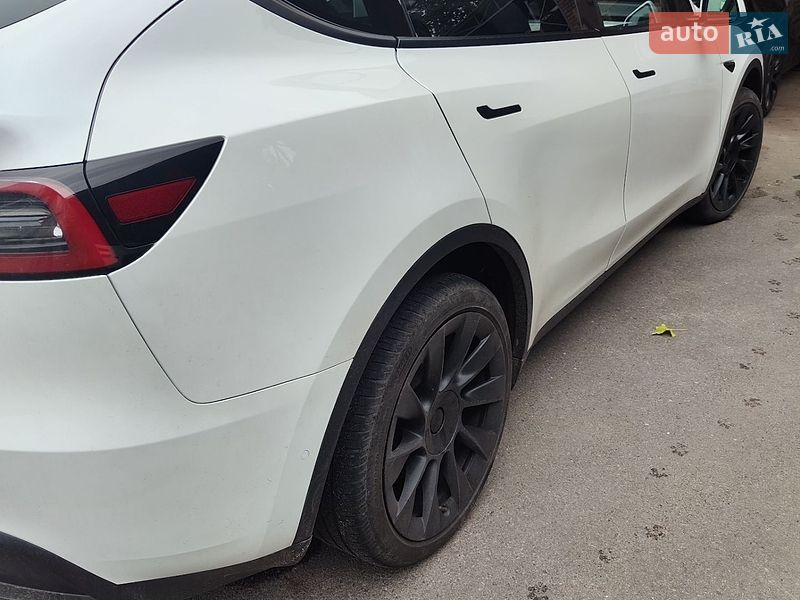 Внедорожник / Кроссовер Tesla Model Y 2022 в Кривом Роге