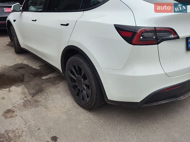 Внедорожник / Кроссовер Tesla Model Y 2022 в Кривом Роге