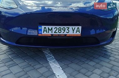 Tesla Model Y  2023