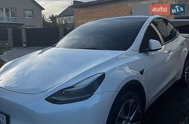 Tesla Model Y  2023