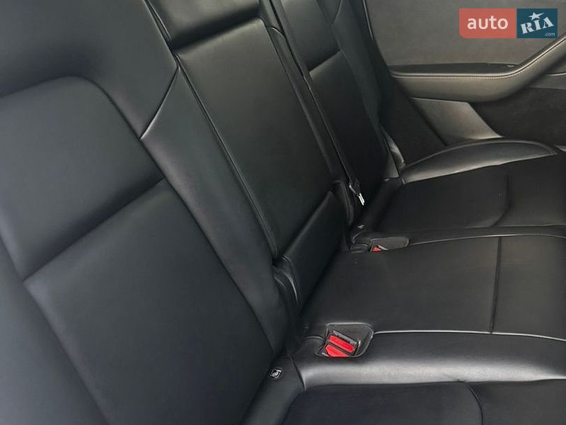 Позашляховик / Кросовер Tesla Model Y 2023 в Нововолинську