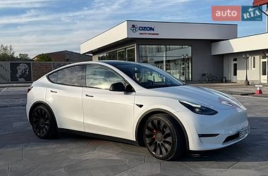 Tesla Model Y  2022