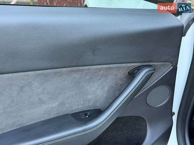 Внедорожник / Кроссовер Tesla Model Y 2023 в Одессе