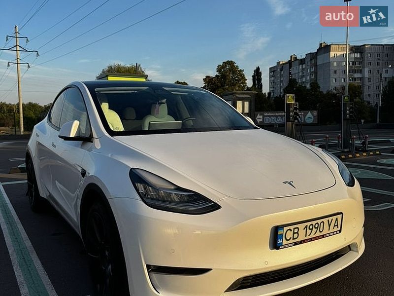 Позашляховик / Кросовер Tesla Model Y 2022 в Чернігові