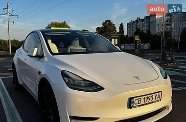 Tesla Model Y  2022