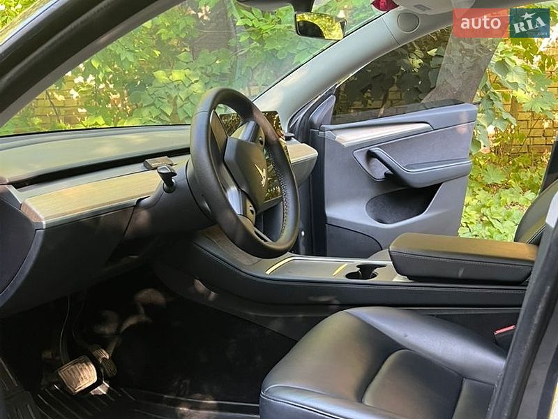 Внедорожник / Кроссовер Tesla Model Y 2022 в Кагарлыке