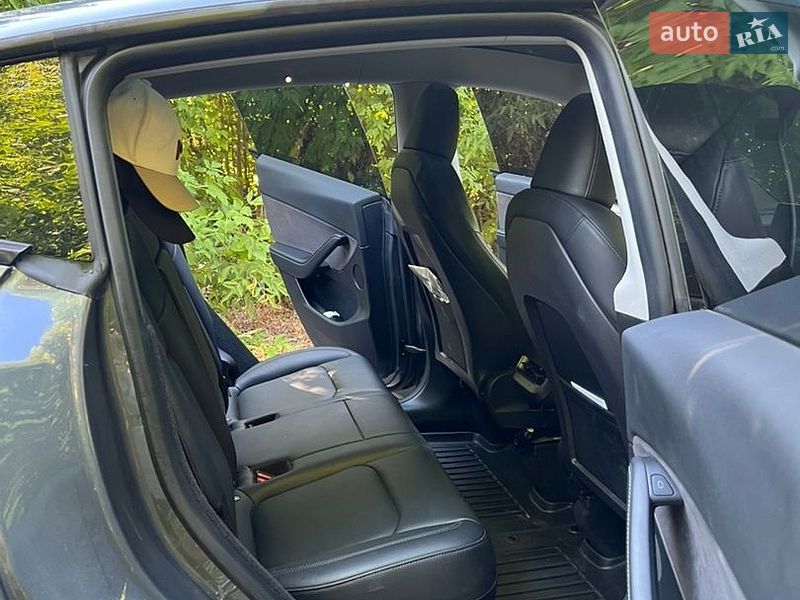 Внедорожник / Кроссовер Tesla Model Y 2022 в Кагарлыке