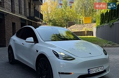 Tesla Model Y  2022