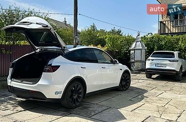 Внедорожник / Кроссовер Tesla Model Y 2021 в Черновцах