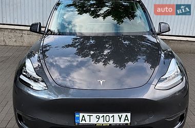 Tesla Model Y  2022
