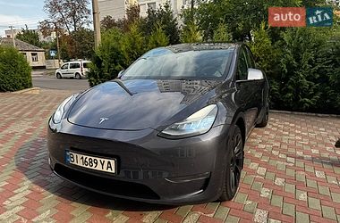 Tesla Model Y  2021