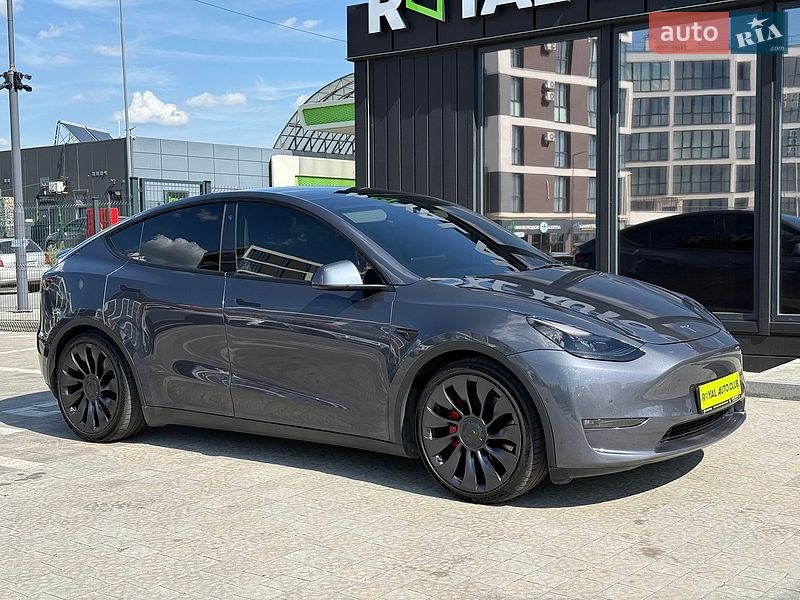 Внедорожник / Кроссовер Tesla Model Y 2022 в Львове