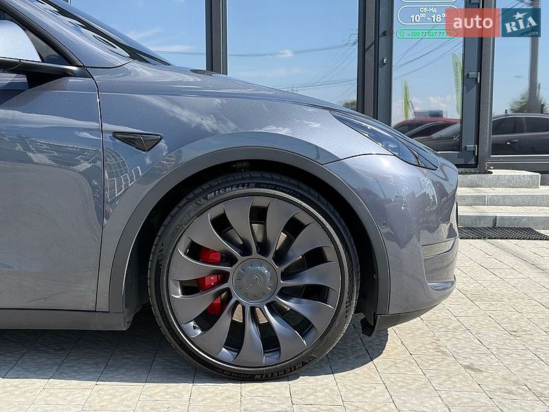 Внедорожник / Кроссовер Tesla Model Y 2022 в Львове