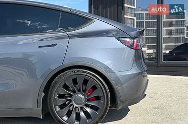 Внедорожник / Кроссовер Tesla Model Y 2022 в Львове