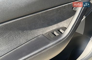 Внедорожник / Кроссовер Tesla Model Y 2022 в Львове