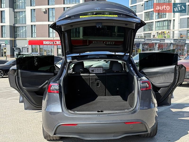 Внедорожник / Кроссовер Tesla Model Y 2022 в Львове