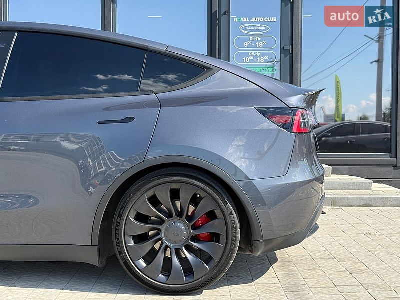 Внедорожник / Кроссовер Tesla Model Y 2022 в Львове