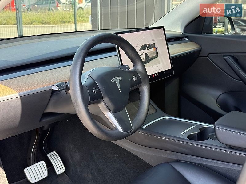 Внедорожник / Кроссовер Tesla Model Y 2022 в Львове