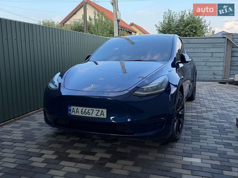 Tesla Model Y 2021