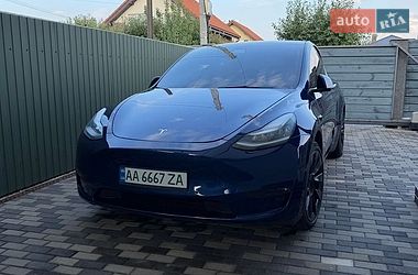 Tesla Model Y  2021