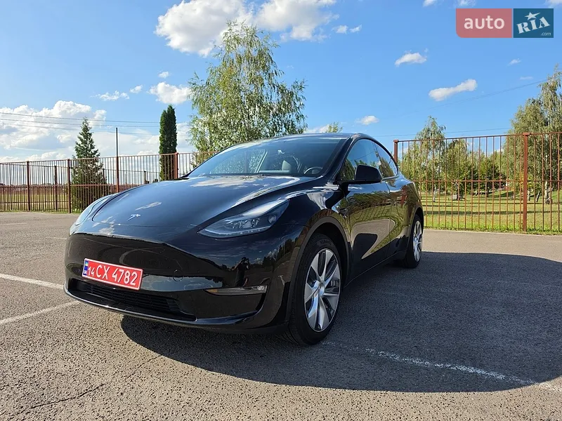Tesla Model Y