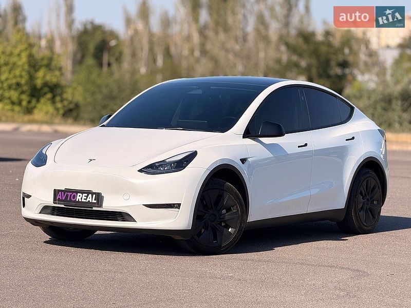 Позашляховик / Кросовер Tesla Model Y 2023 в Кривому Розі