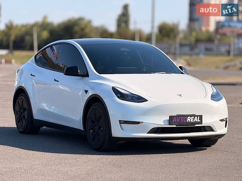 Позашляховик / Кросовер Tesla Model Y 2023 в Кривому Розі