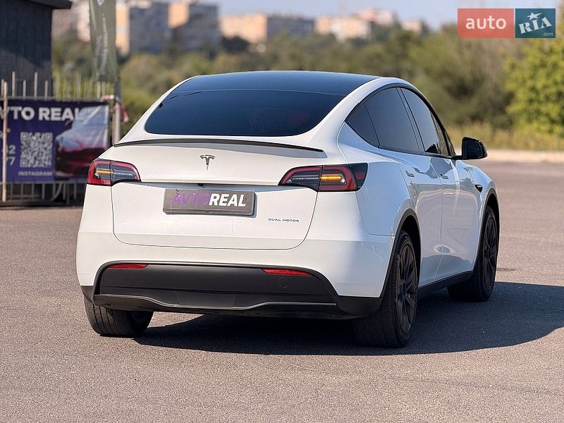 Позашляховик / Кросовер Tesla Model Y 2023 в Кривому Розі