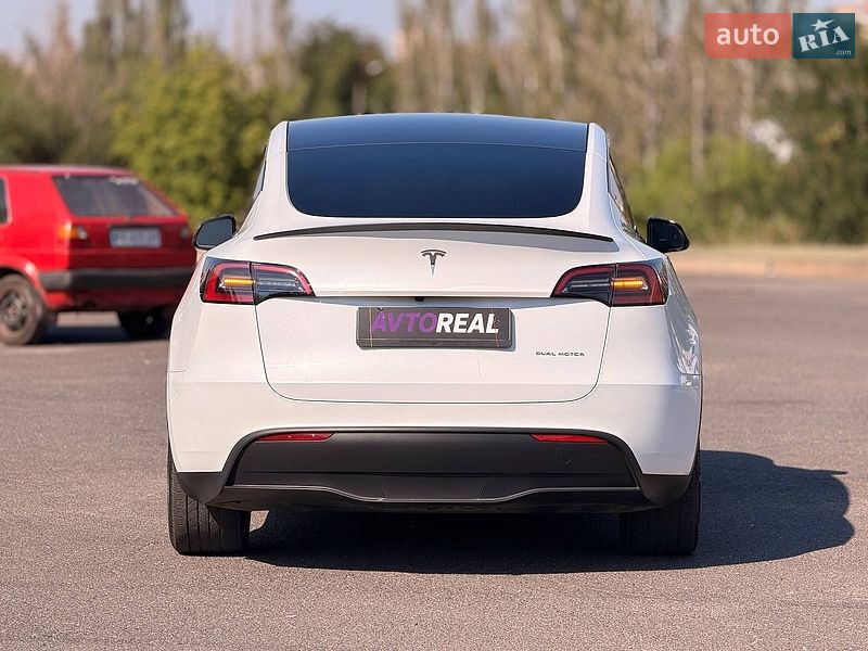 Позашляховик / Кросовер Tesla Model Y 2023 в Кривому Розі