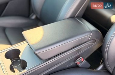 Позашляховик / Кросовер Tesla Model Y 2023 в Кривому Розі