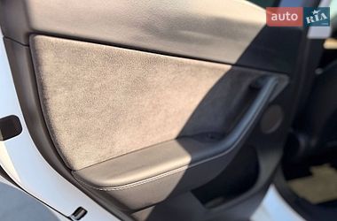 Позашляховик / Кросовер Tesla Model Y 2023 в Кривому Розі