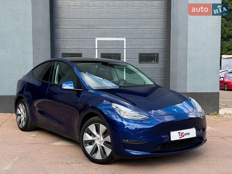 Внедорожник / Кроссовер Tesla Model Y 2022 в Киеве