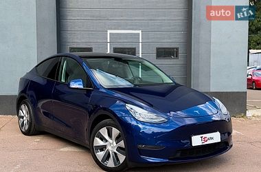 Tesla Model Y  2022