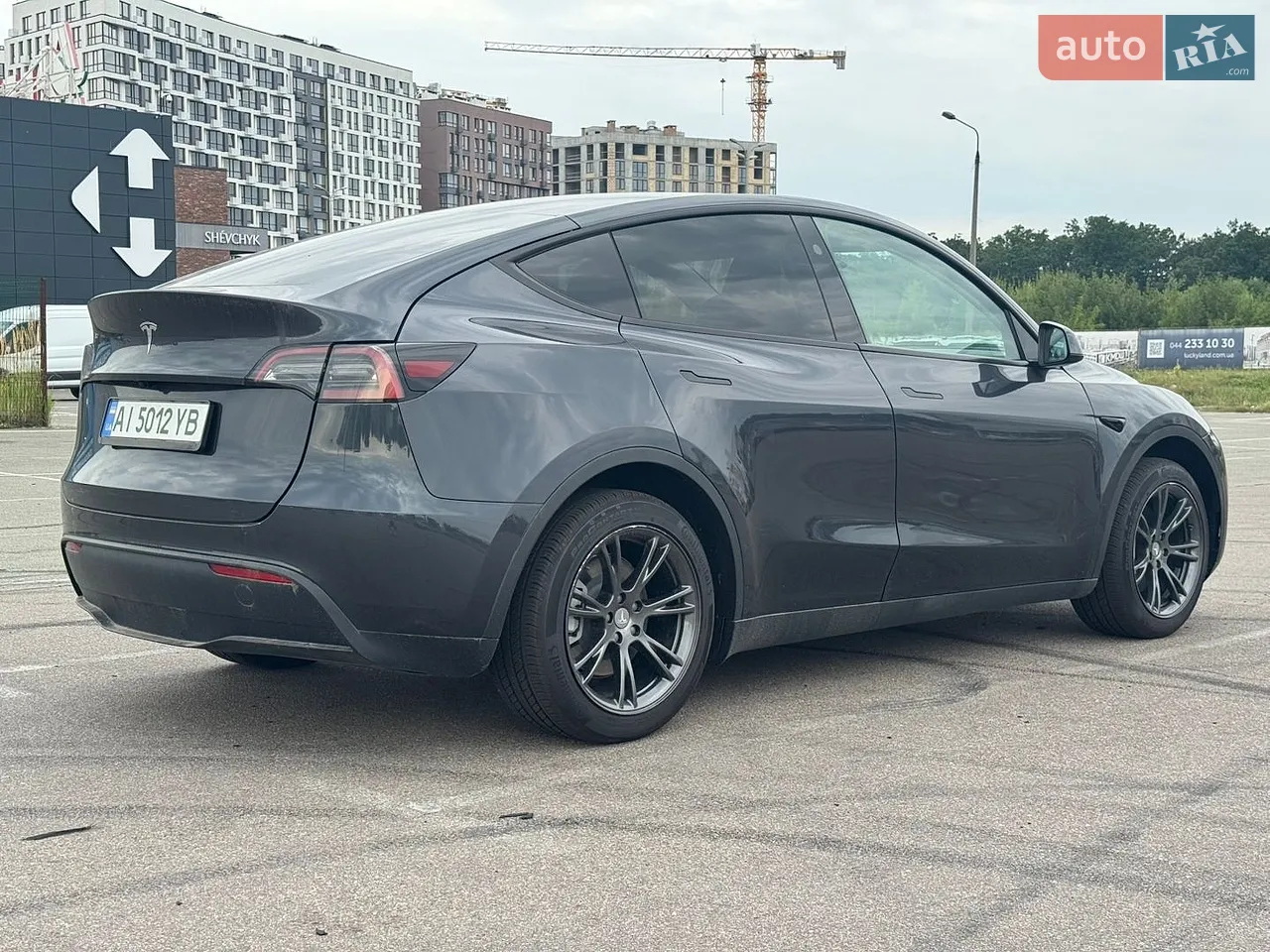 2025 Tesla Model Y - мініатюра 5