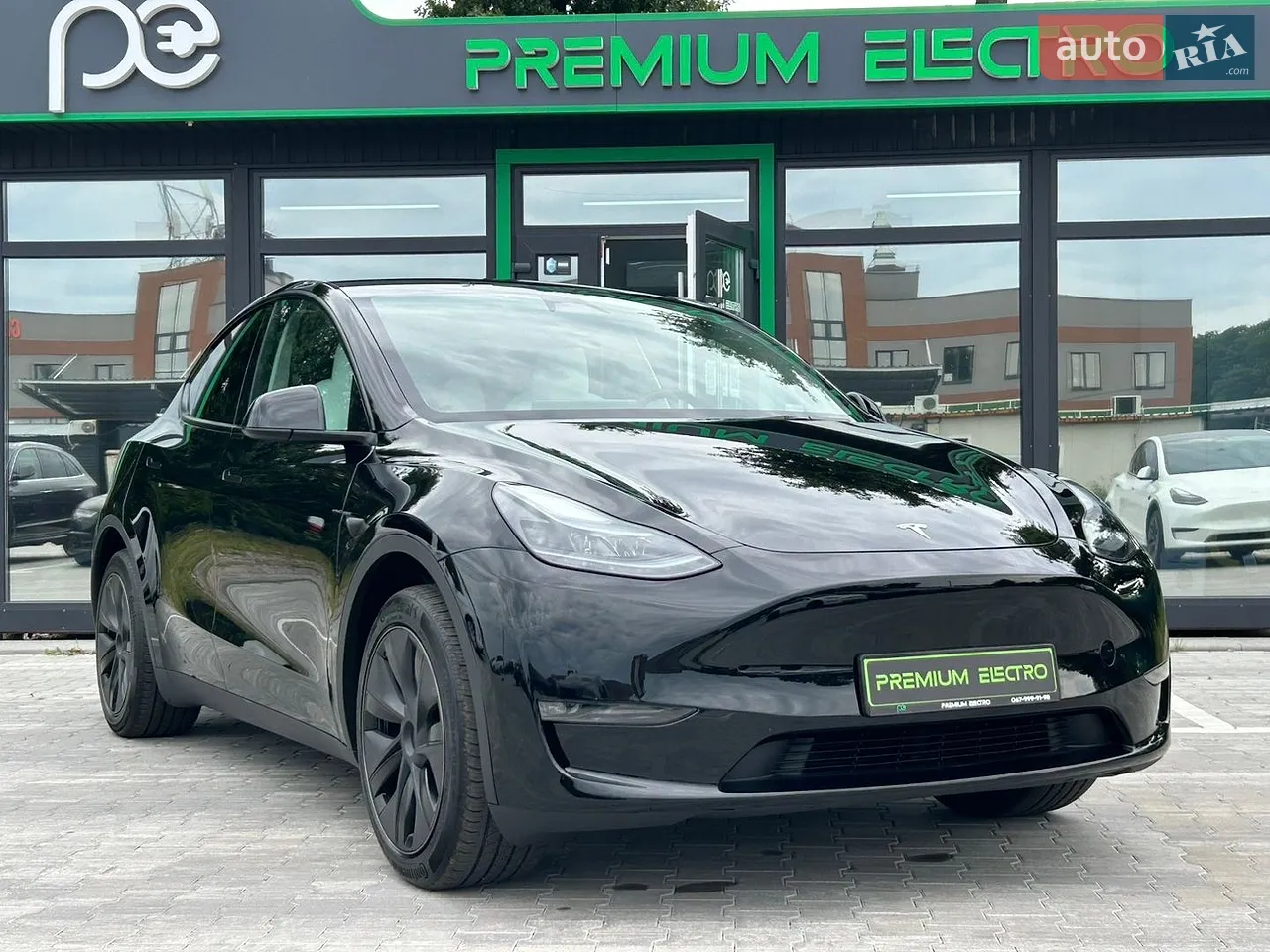 2025 Tesla Model Y - мініатюра 2