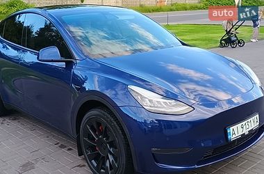 Tesla Model Y  2020