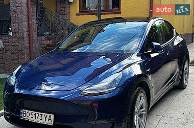 Tesla Model Y  2020