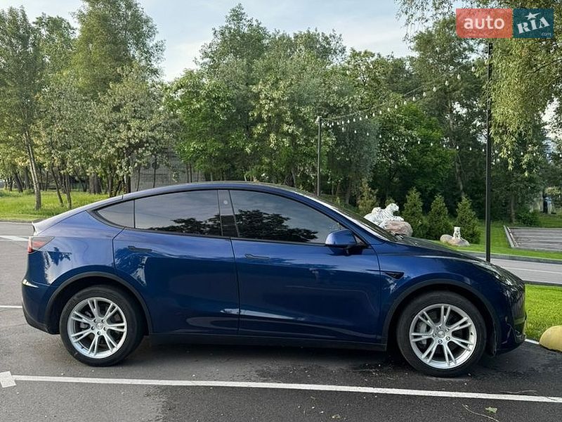 Tesla Model Y 2023 Tesla Model Y 2023